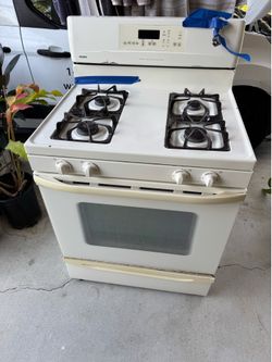 Kenmore 30-inch 4-burner freestanding gas range stove
