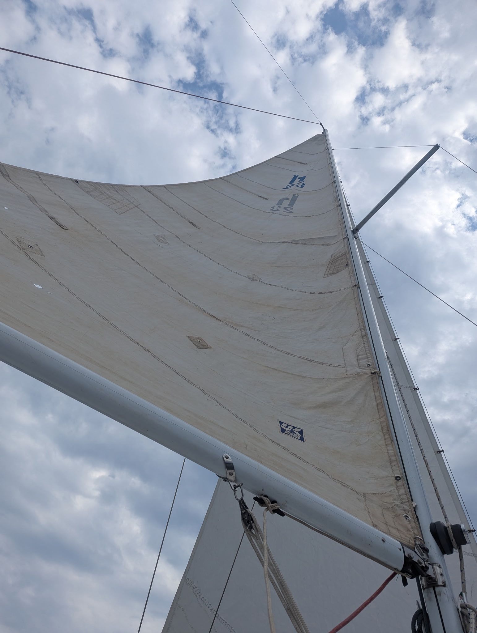 1985 Marlow Hunter 23