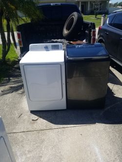 Super Super Nice Samsung Washer and Dryer Set