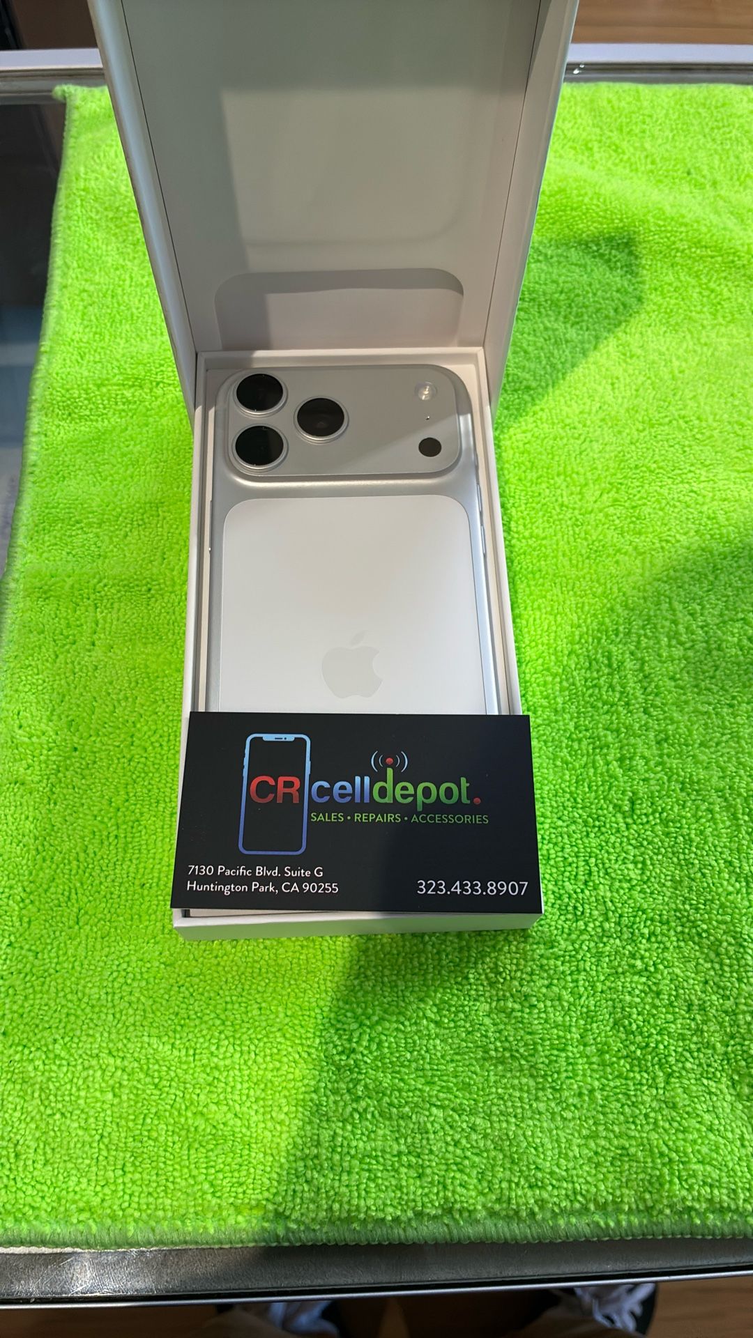 iPhone 17 Pro max 256gb Unlocked Any Carrier / Liberado De Compania 