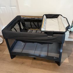 4moms Breeze Playard Plus