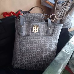 Auth.Tommy Hilfiger Tote /& coin purse