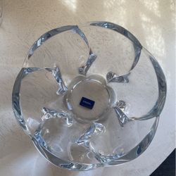 Mikasa Cassia Crystal Glass Bowl - 11 Inch Clear Lead-Free Crystal, Contemporary Diagonal Twist Design, 2.5 QT Capacity, Dishwasher Safe