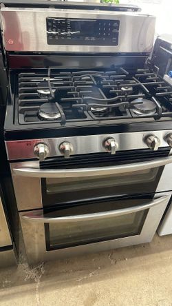 LG Stainless Steel Double Oven. Gas Stove Used Like New
