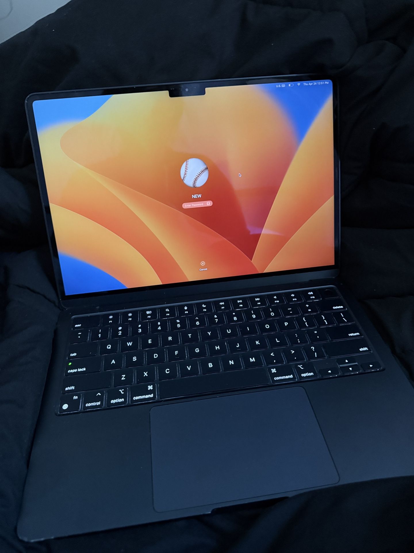 Macbook air 2024 13 inch 256GB