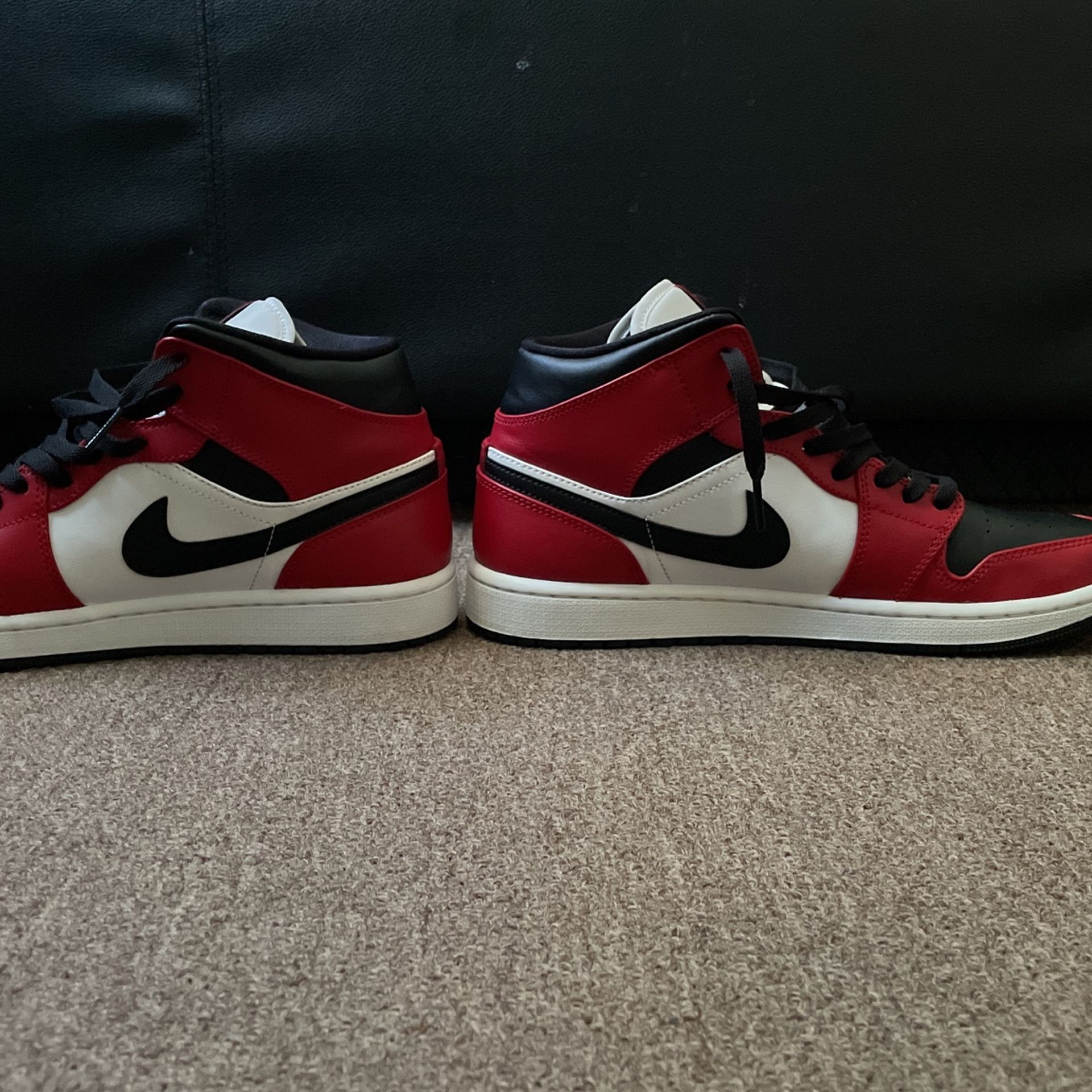 2020 Air Jordan 1 Mid 