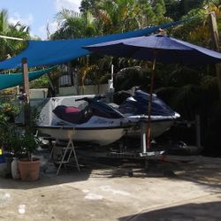 Two Waverunner Yamaha Jetskis 2003&2000 Year's Old