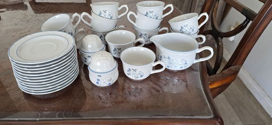 Covington Edition China Set