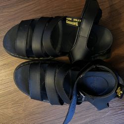 Platform Sandals Dr. Marten