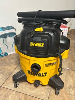 DeWalt 9 gallon We/Dry Vacuum