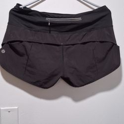 Lululemon Black Shorts Size 6