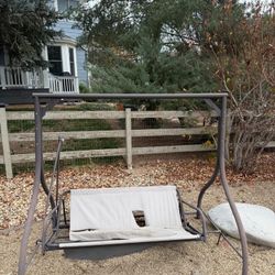 Outdoor Swing 