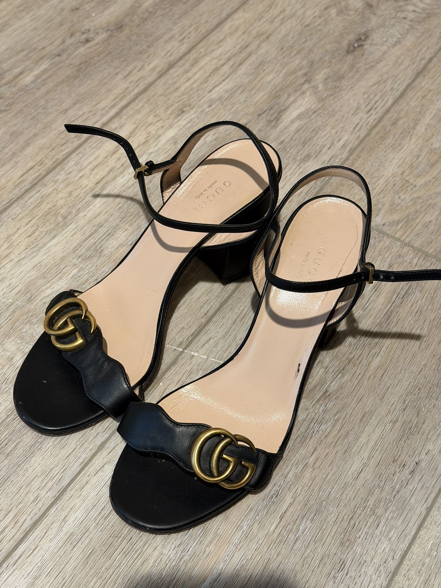 Authentic Gucci Marmont black leather heels