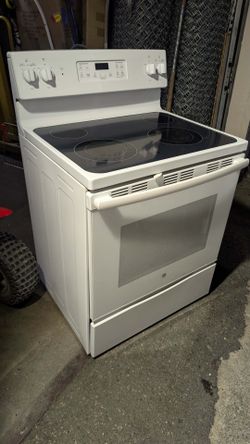 White GE range