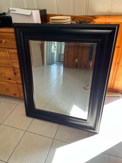 Beveled mirror