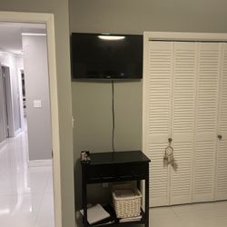 Black End Table With Two Drawers