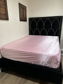 Queen Organic Mattress Bed with frame and spring box