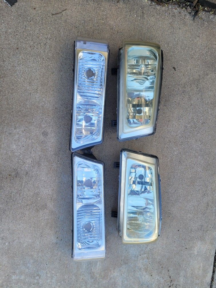 2003-2007 Clear Used Headlights And Park Lights
