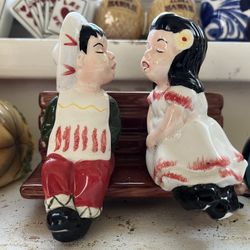 Salt & Pepper Shaker 