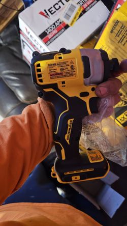 DEWALT  20v Automatic  