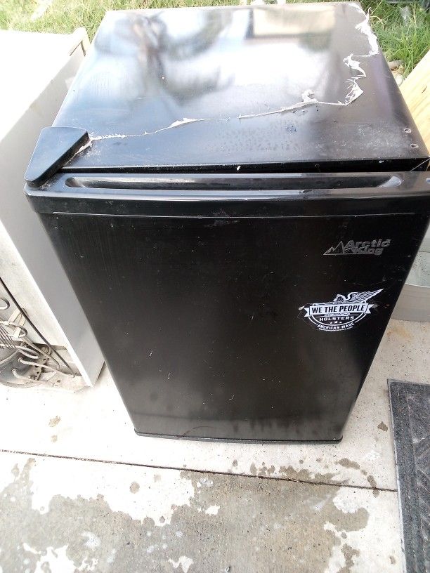 Mini Fridge