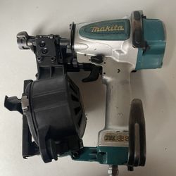 Makita Roofing Nailer 
