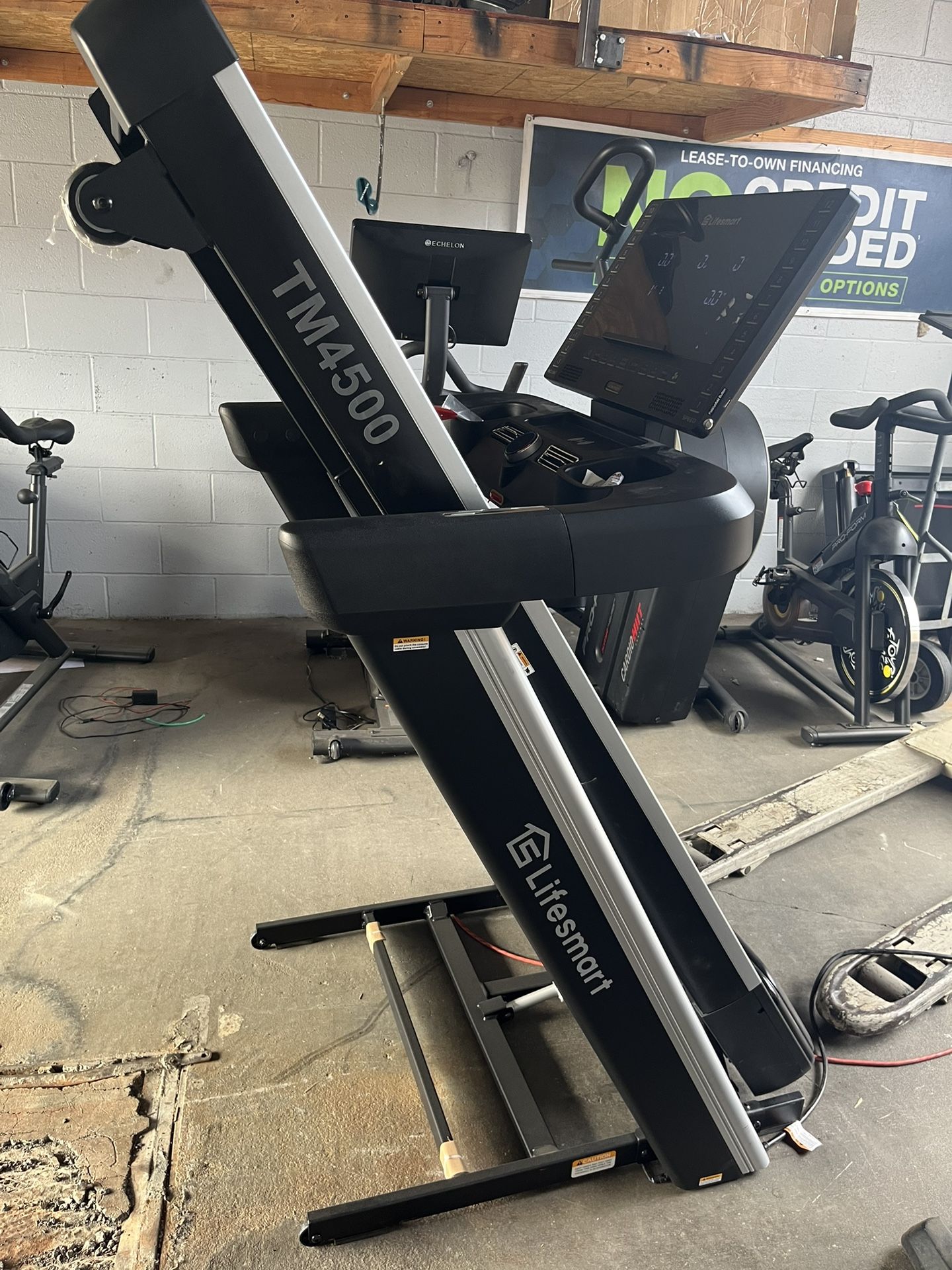 Life smart Treadmill