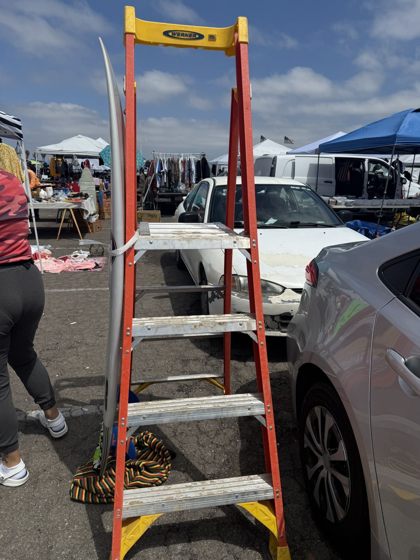 4 Ft Fiberglass Podium + Plataform Step Ladder 300lbs - IA Duty Rating