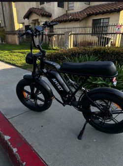 BRAND NEW AMYET E-BIKE 48v