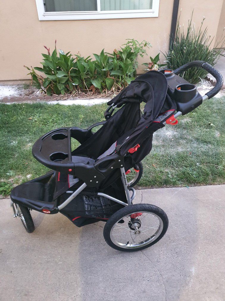 Baby Trend Swivel Wheel Jogging Stroller