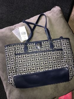 Tommy Hilfiger bag