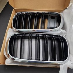 Genuine BMW X6M Kidney Grills ((contact info removed)8) Piano Black