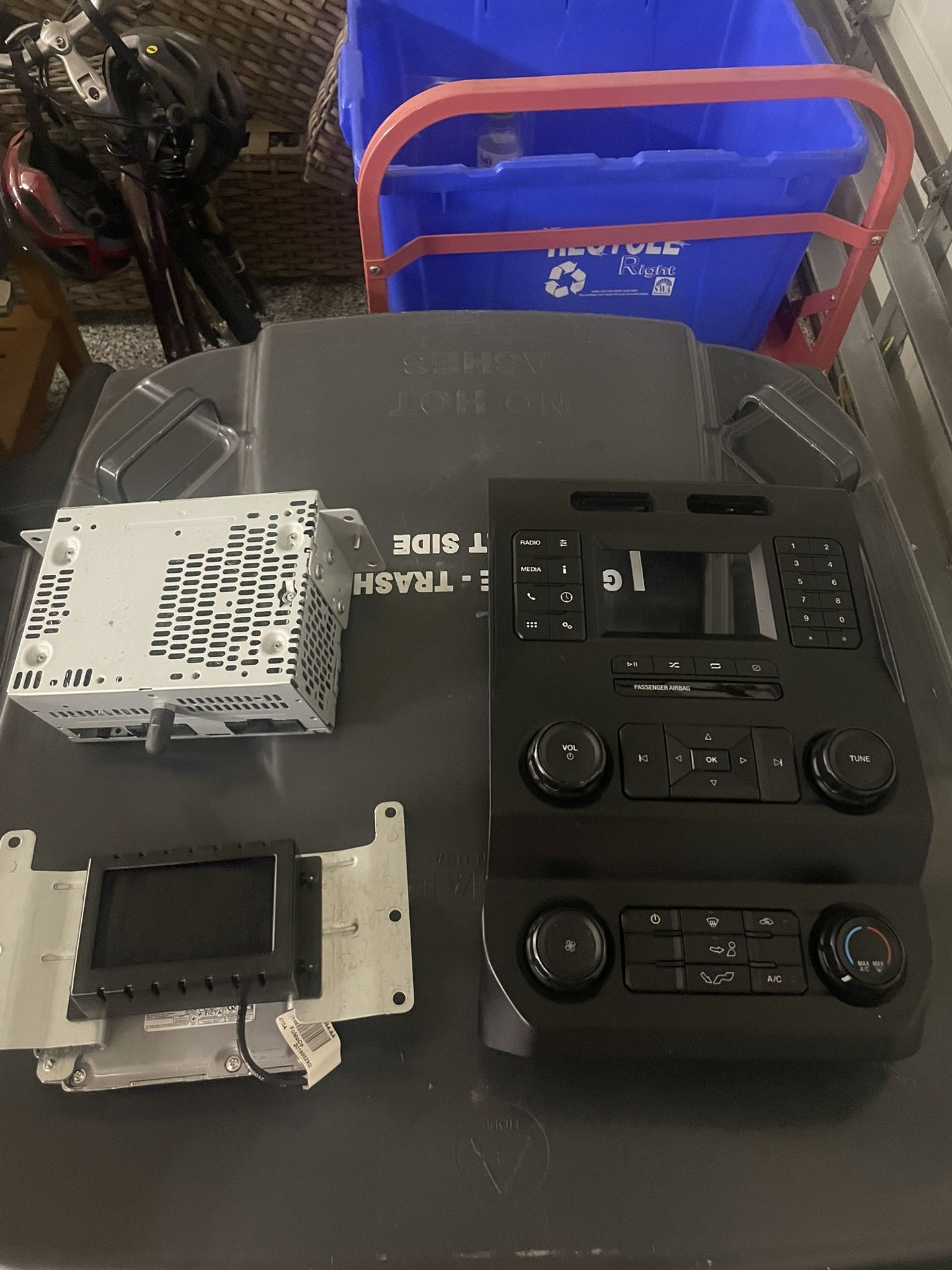 Ford F-150 Radio & Climate Control Dash Bezel + Screen & Head Unit