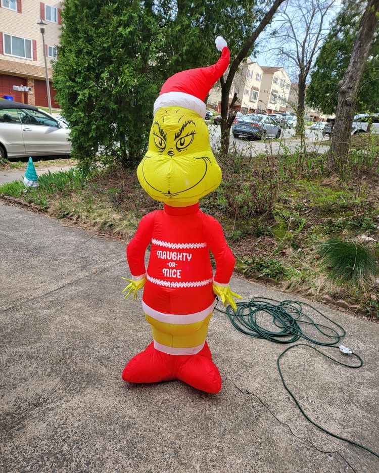 THE GRINCH 5'5" Naughty Or Nice Christmas Inflatable Seuss 2023 Gemmy