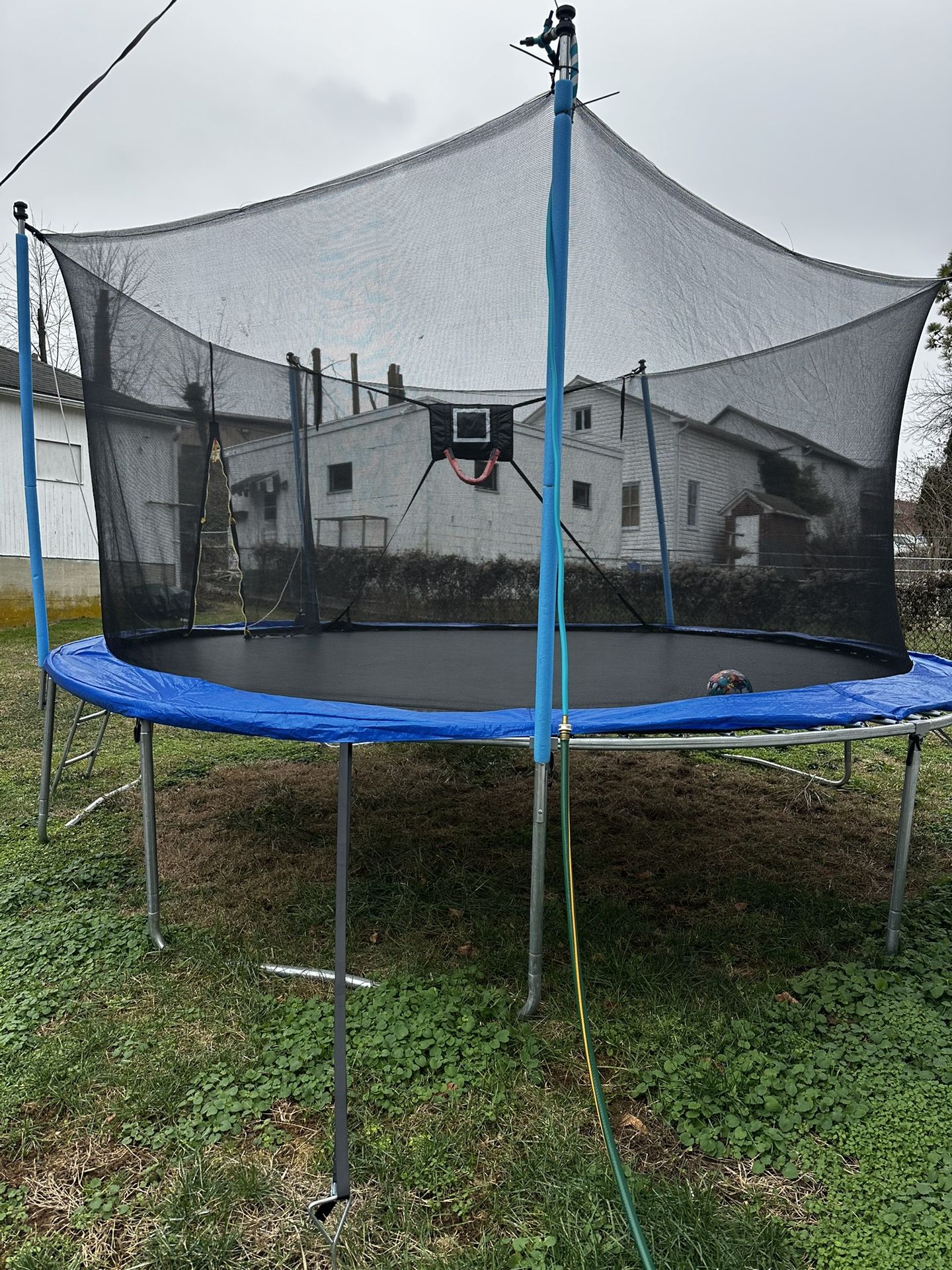 Lyromix brand Trampoline 12 Ft