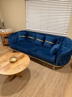 Luxury Royal Blue Velvet Chesterfield Sofa – Gold Accents – 94”