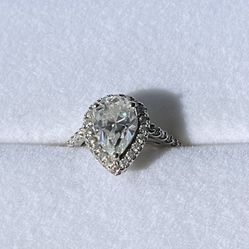 14 Karat Beautiful Engagement Ring