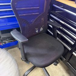 Desk chair