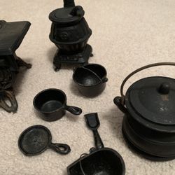 Wrought Iron Doll House Items