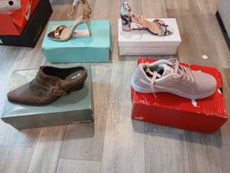 Women's Shoes  Sz 9