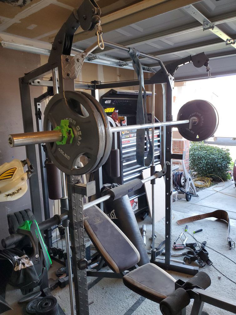 Must take all Marcy free weight cable Smith machine over 600lbs and more