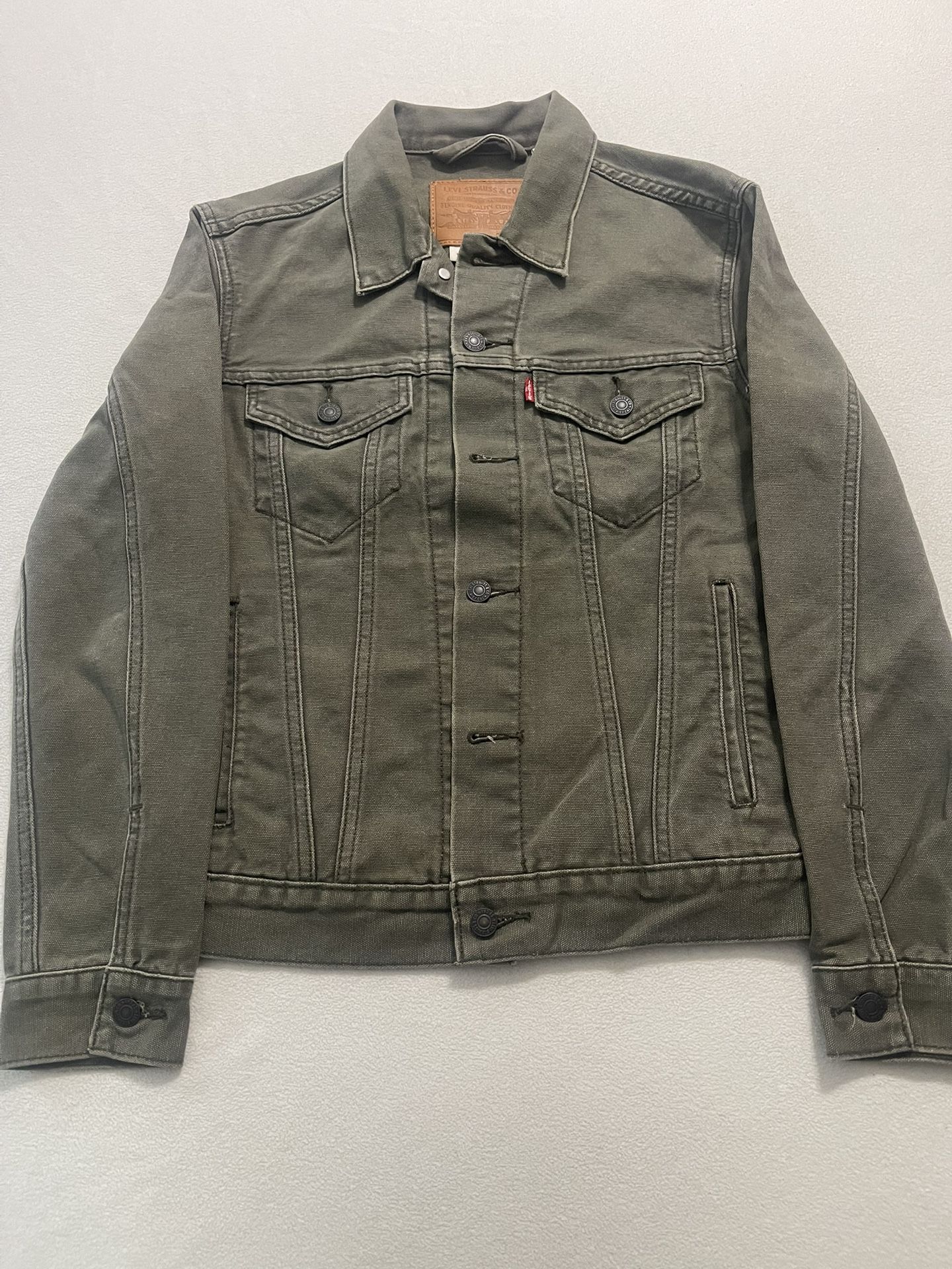 Olive Green Levi’s Jacket Size S (Women’s)