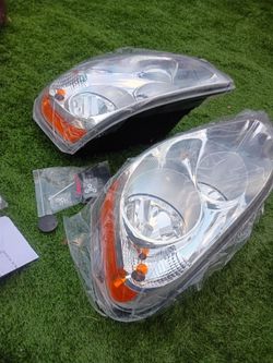 Cascadia headlights