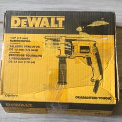 DEWALT 7.8 Amp Corded 1/2 in. Variable Speed Reversible Hammer Drill