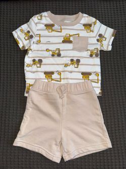 Baby boy outfit Size 18 to 24 months