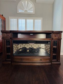 Beautiful Electric Fireplace Entertainment Center – Like New – $350 Murrieta