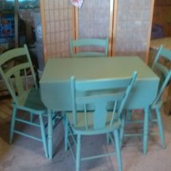 Table And Chairs 