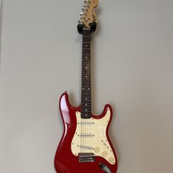 🎸 Fender Squier Affinity Stratocaster – Candy Apple Red – Great Player $140