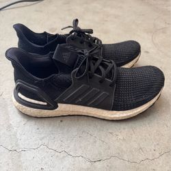 Adidas Ultraboost Black Sneakers Shoes Men's 9.5 (or Women's 11)