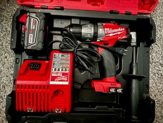 Milwaukee M18 FUEL 1/2 in. Brushless Cordless Hammer Drill/Driver Kit (One 1 Battery & Charger)